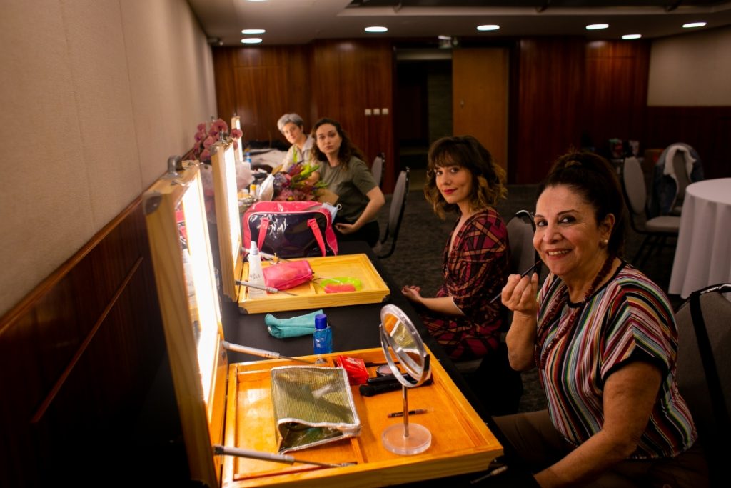 Camarim da peça Benditas Mulheres, de Célia Forte, no Teatro Renaissance - Foto: Annelize Tozetto - Blog do Arcanjo